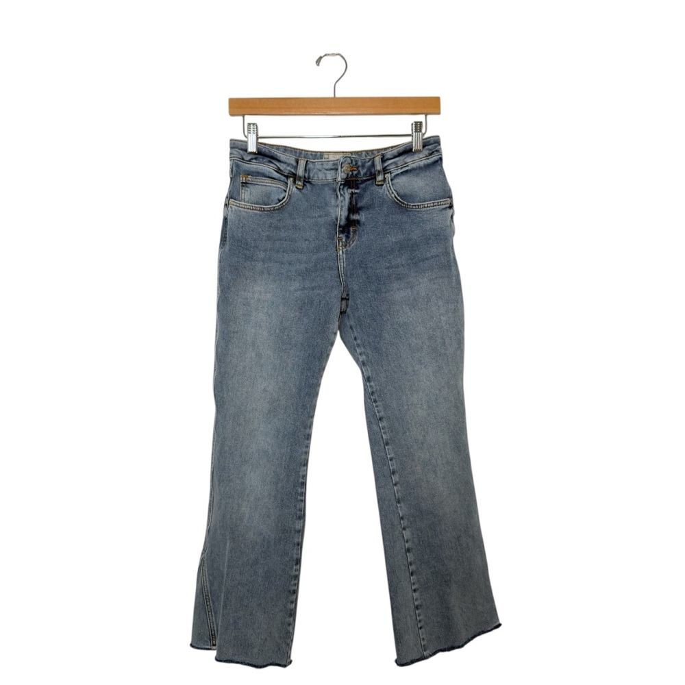 Free People Women‎ 28R Mid Rise Cropped Flare Distressed Hems Boho Hippie Jeans